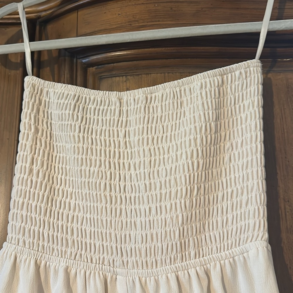 Like NEW Winter White Romantic Strapless Wide Leg with pockets Jumpsuit XS - Picture 8 of 10